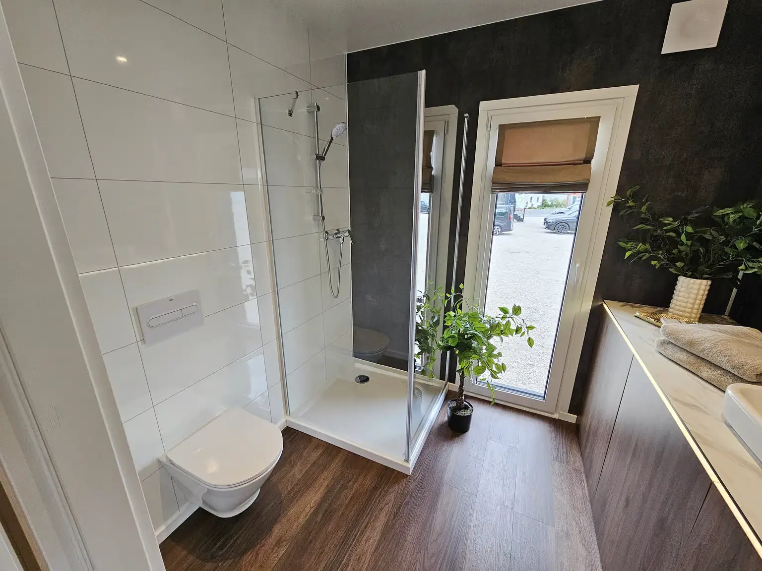 A-JB-Homes-Black-Stone-XL-Neohome-Innen-20240418_120029.webp